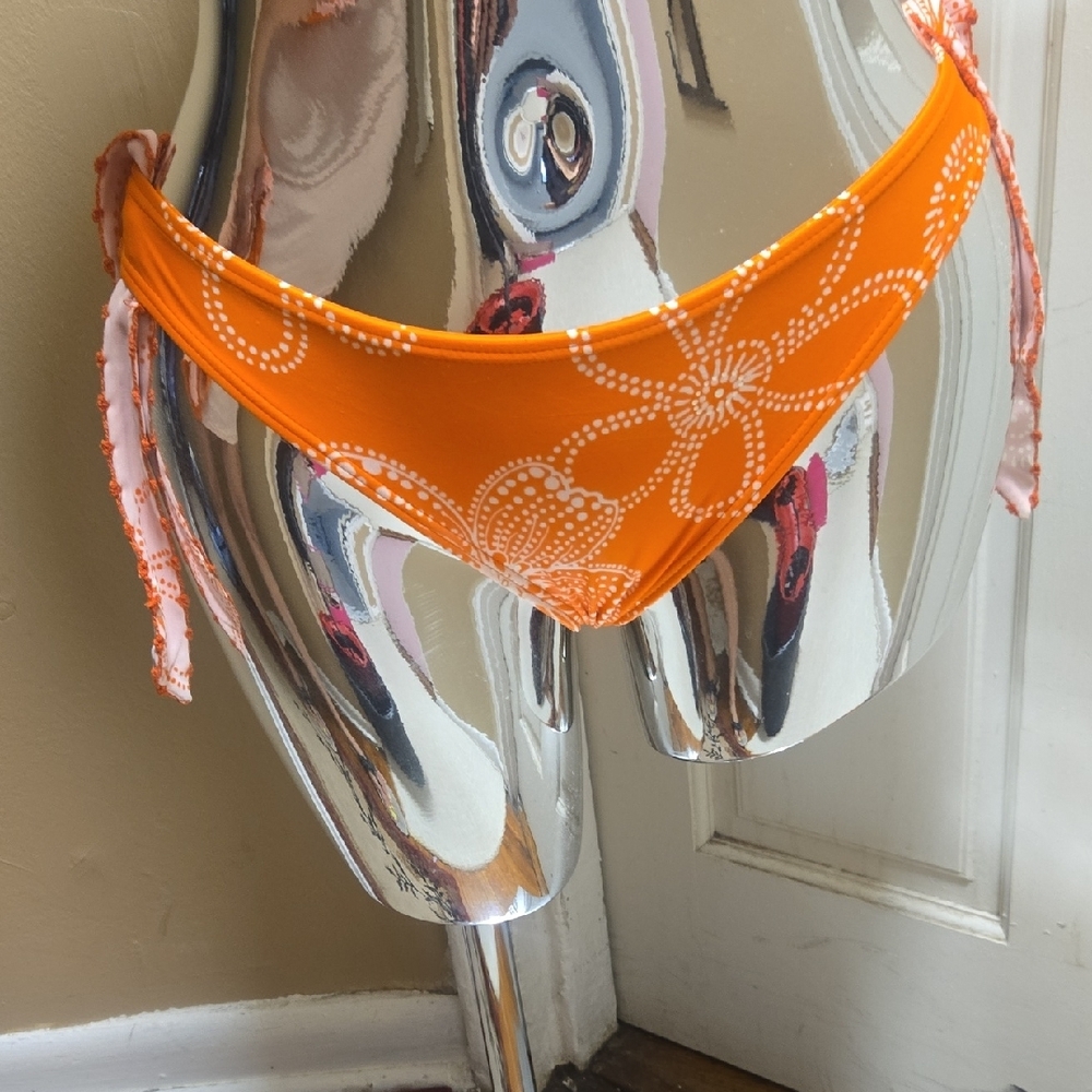 Vibrant Orange and Pink Bikini Set - Picture 2 of 16